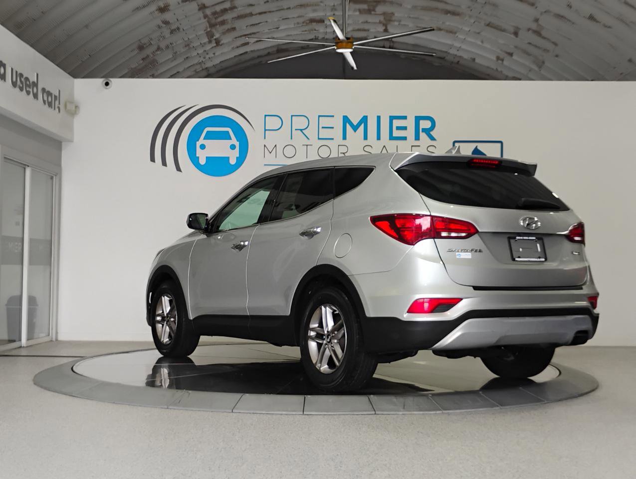 Used 2017 Hyundai Santa Fe Sport FWD image 4