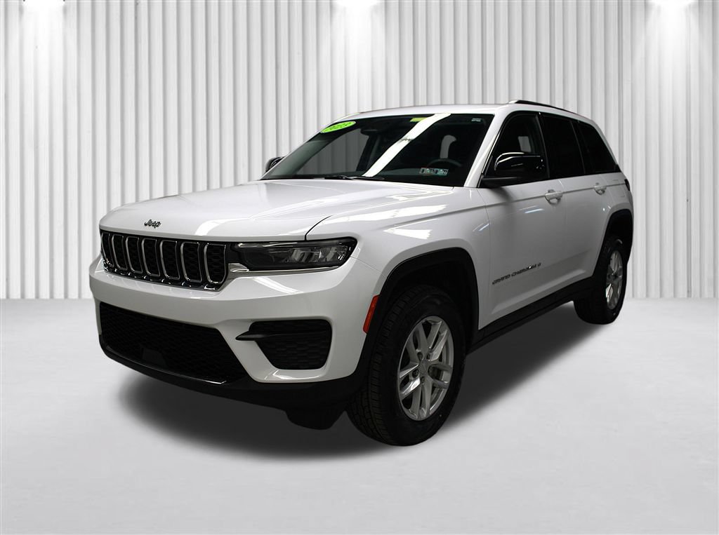Certified 2023 Jeep Grand Cherokee Laredo X AWD/4WD image 8