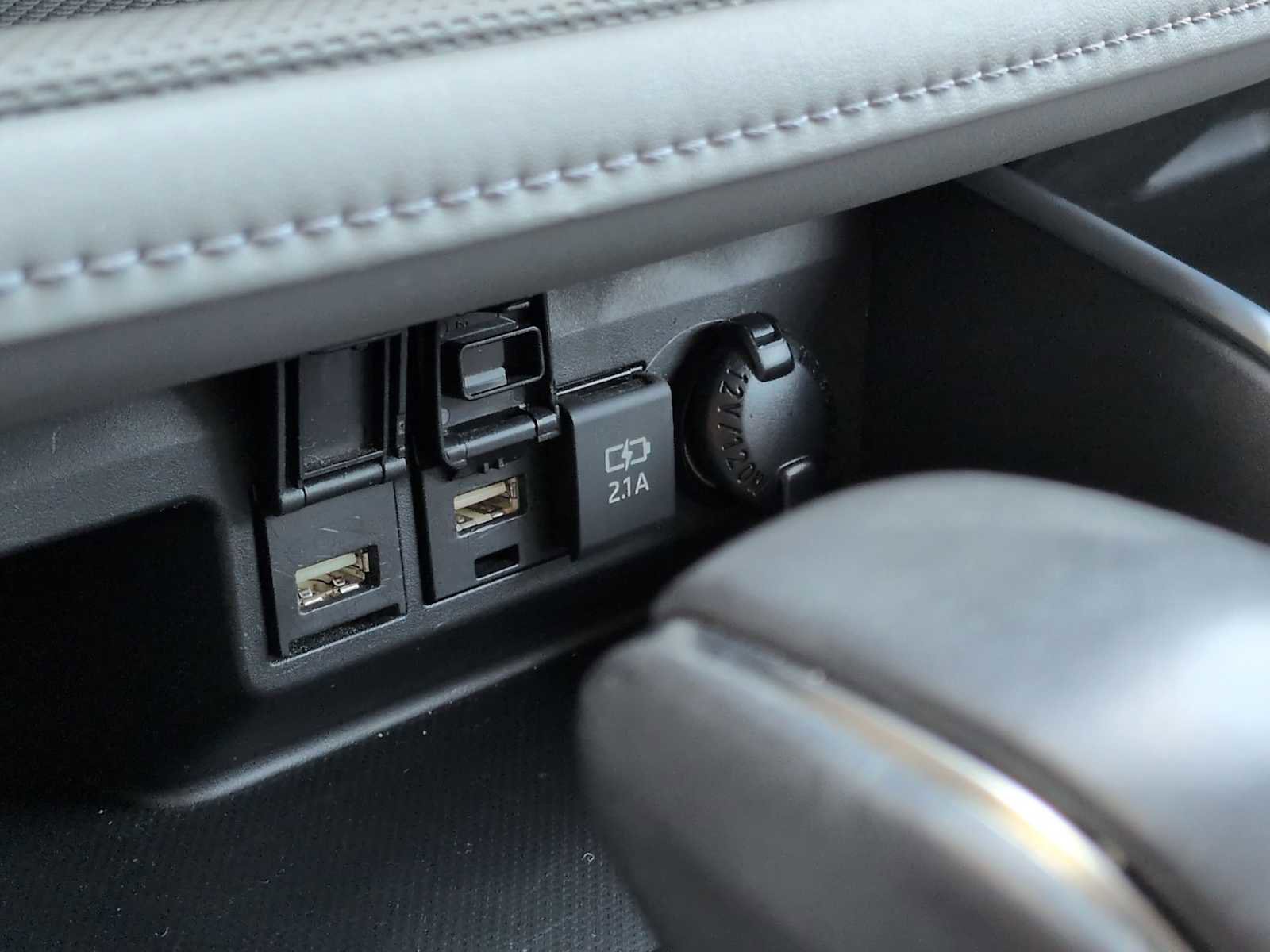 Used 2021 Toyota Highlander Limited image 34