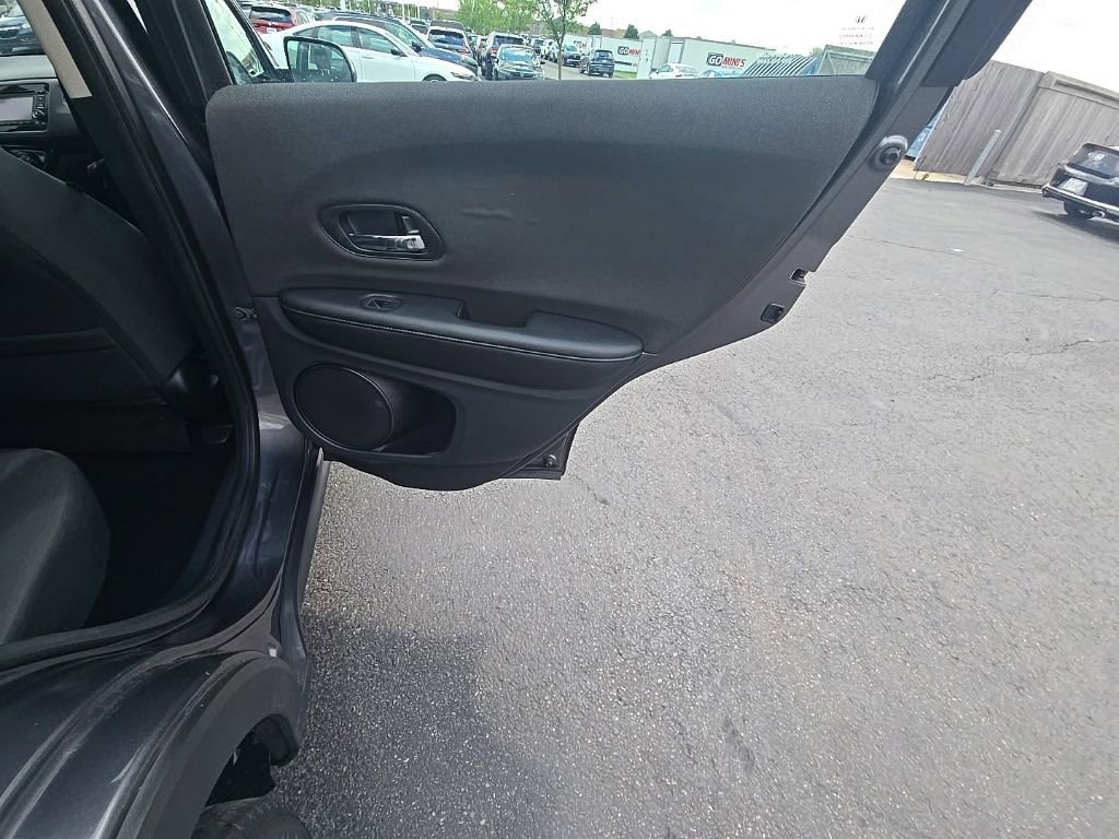 Certified 2021 Honda HR-V LX image 30