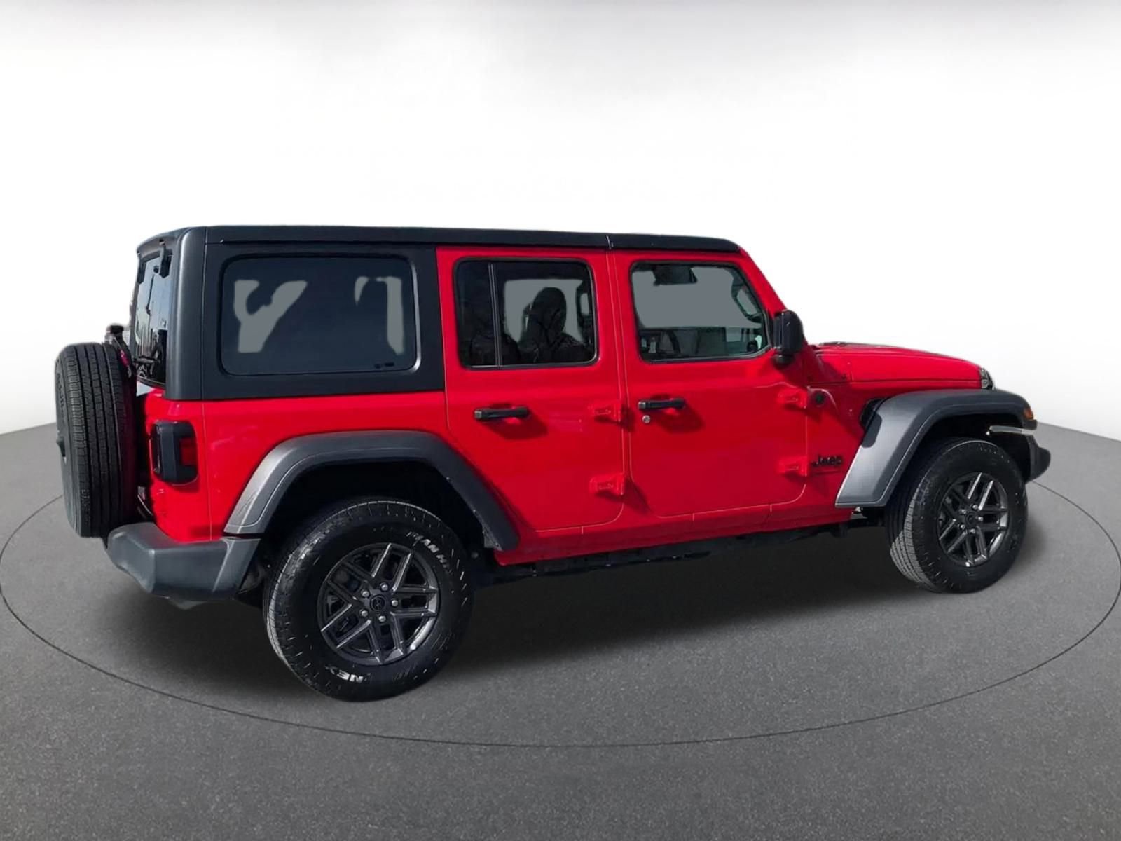 Used 2025 Jeep Wrangler Sport S image 15
