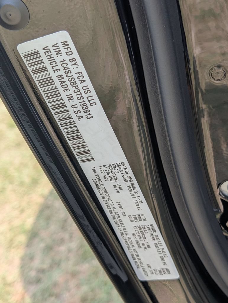 New 2026 Jeep Grand Wagoneer L Limited AWD/4WD image 36