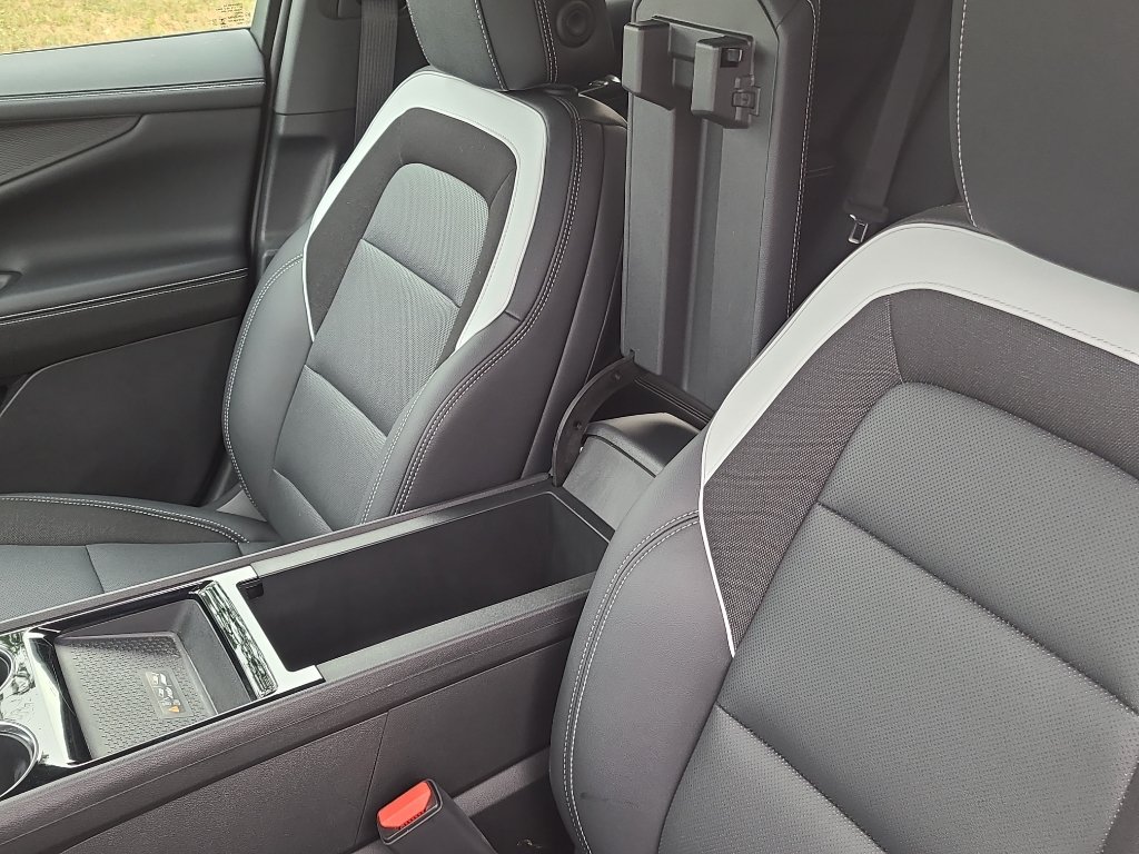 Used 2024 Chevrolet Blazer EV LT AWD/4WD image 19