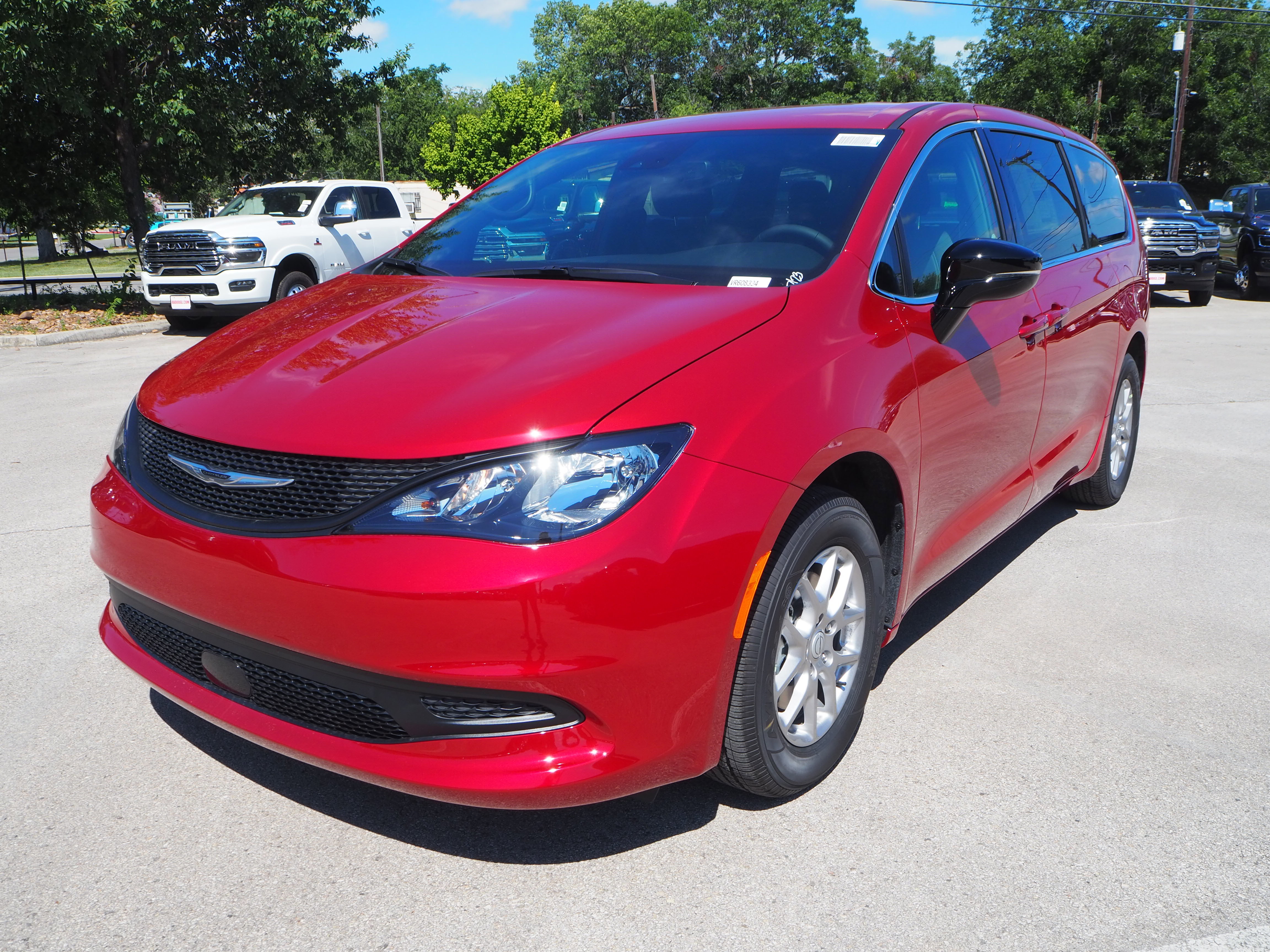 New 2025 Chrysler Voyager LX image 2