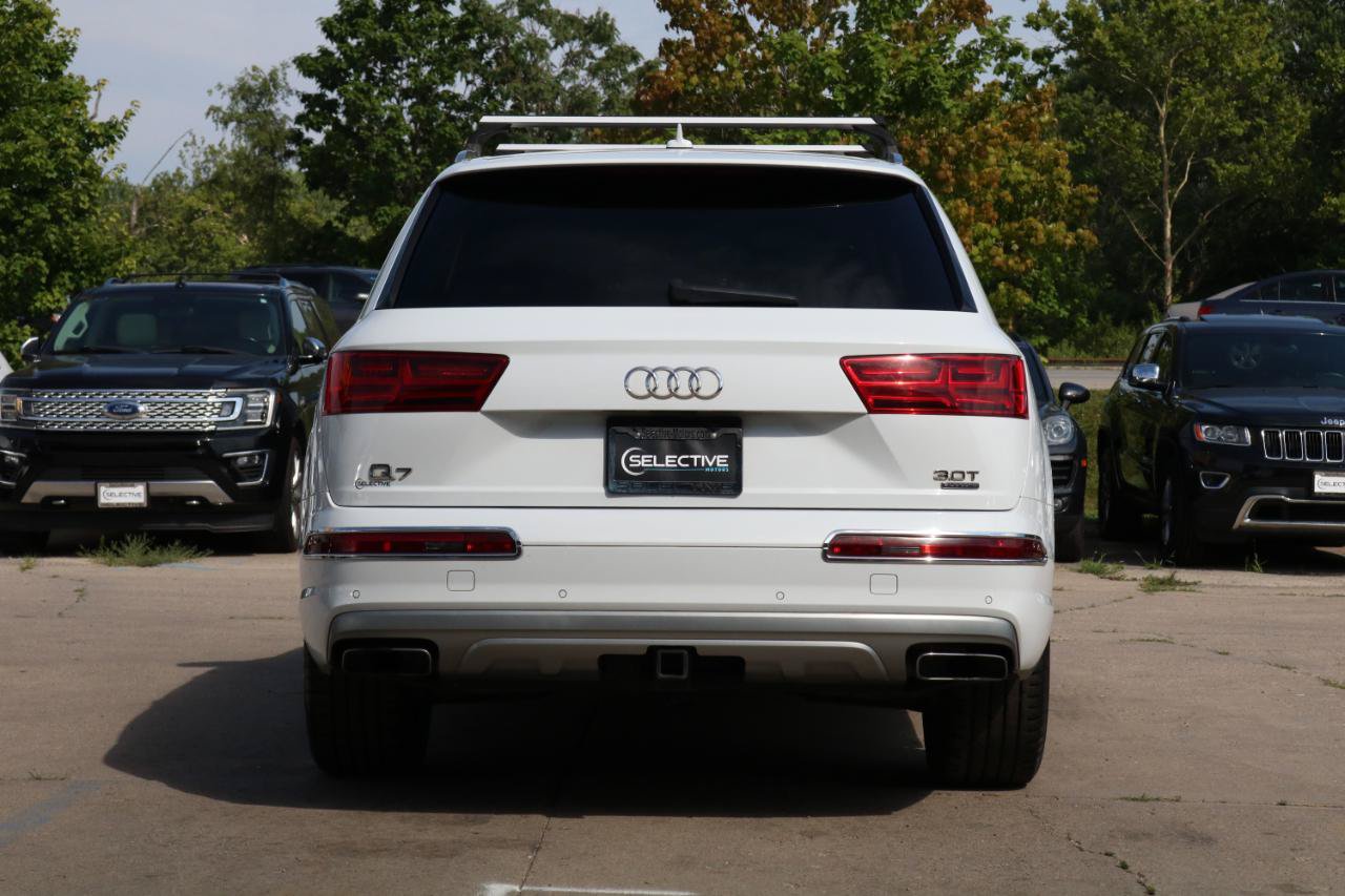 Used 2018 Audi Q7 3.0T Prestige AWD/4WD image 9