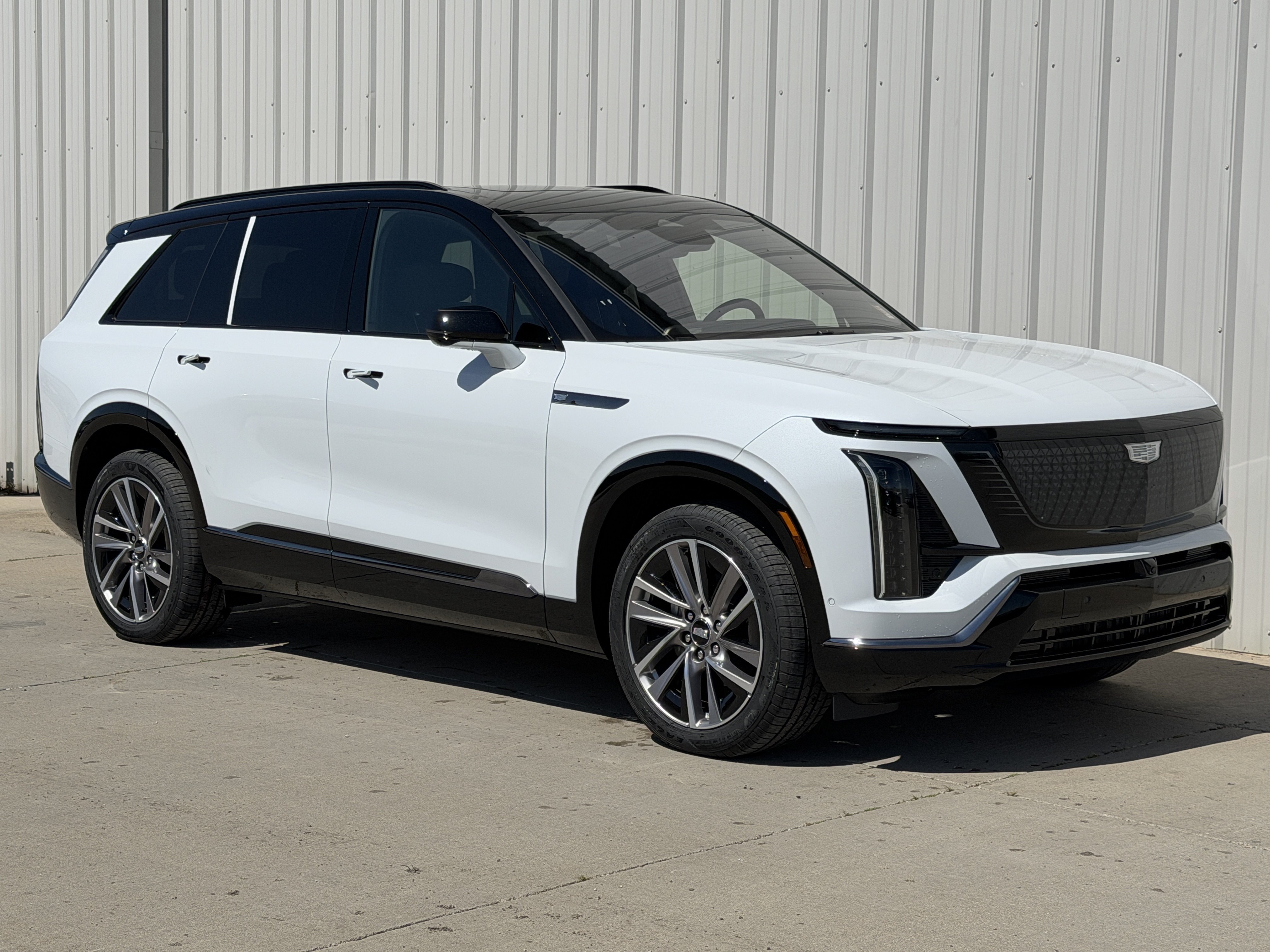 New 2027 Cadillac Vistiq Sport w/ LPO, Floor Liner Package AWD/4WD image 2