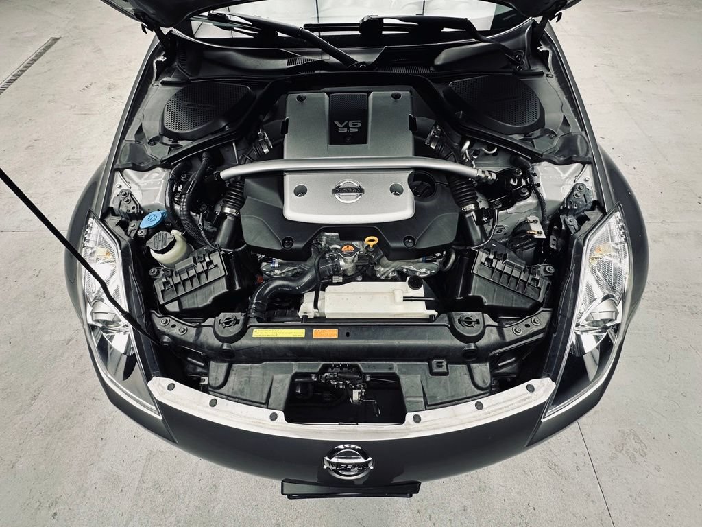 Used 2007 Nissan 350Z Enthusiast RWD image 39