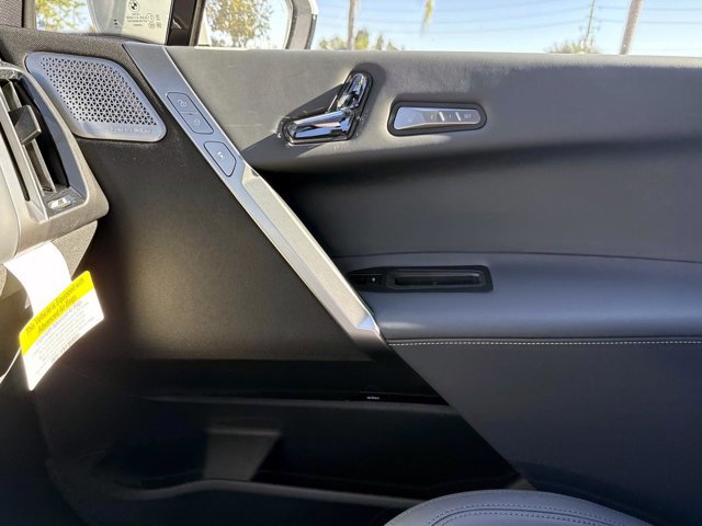 New 2026 BMW iX xDrive60 w/ M Sport Package image 25