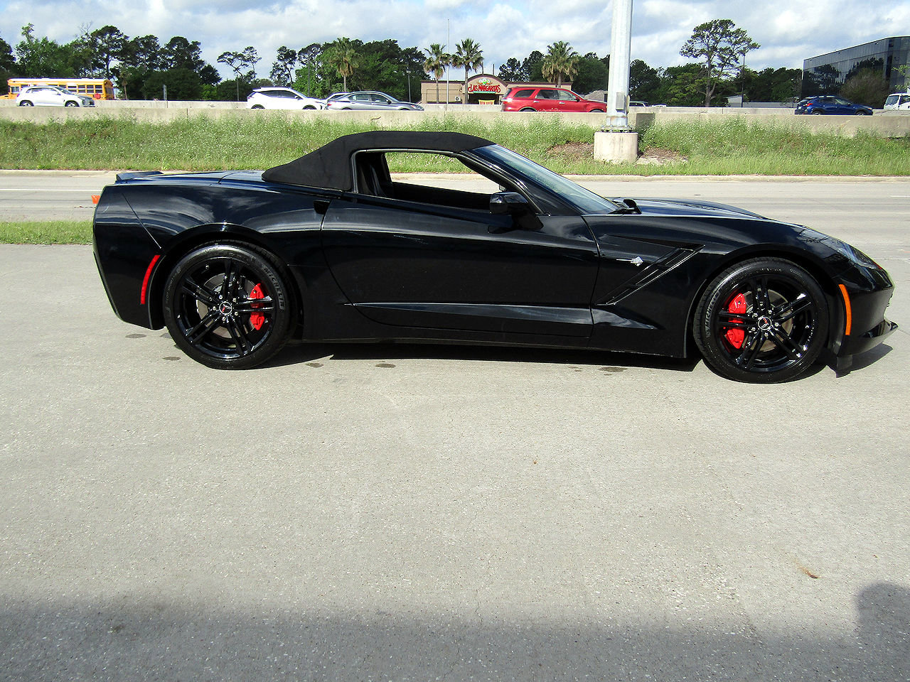 Used 2017 Chevrolet Corvette Stingray Convertible w/ 2LT Preferred Equipment Group image 26
