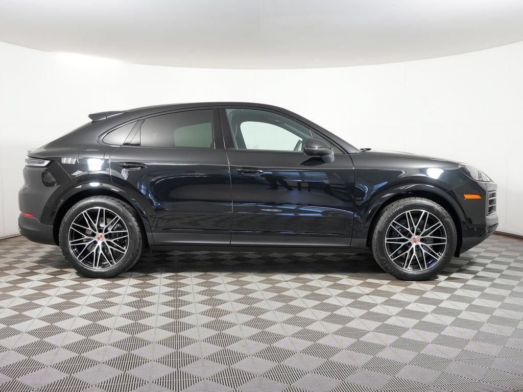 New 2026 Porsche Cayenne Coupe AWD/4WD image 8