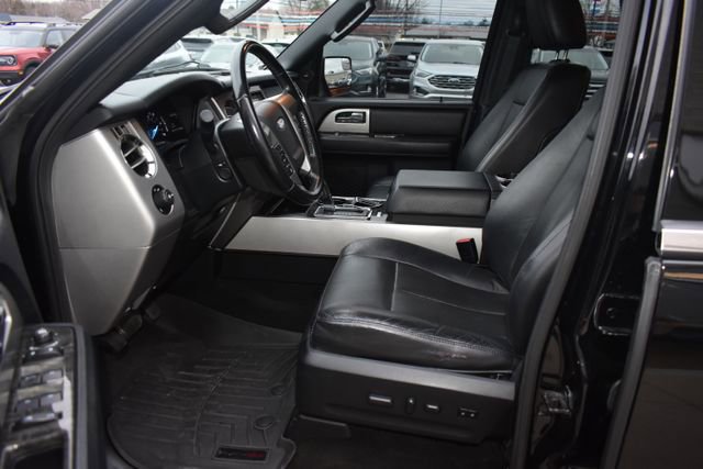 Used 2016 Ford Expedition Limited AWD/4WD image 17