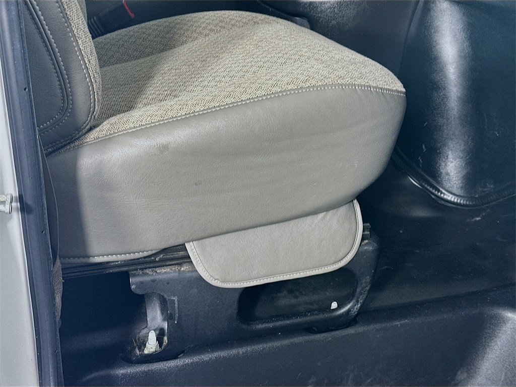 Used 2021 Chevrolet Express 2500 Work Van w/ Driver Convenience Package image 23