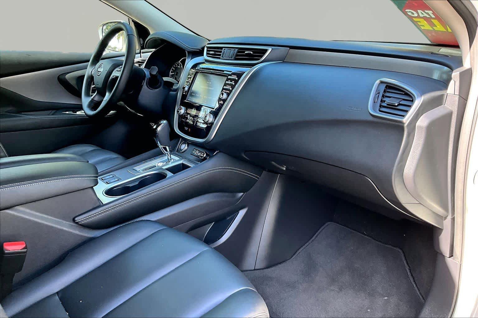 Used 2024 Nissan Murano SV w/ SV Midnight Edition Package FWD image 33