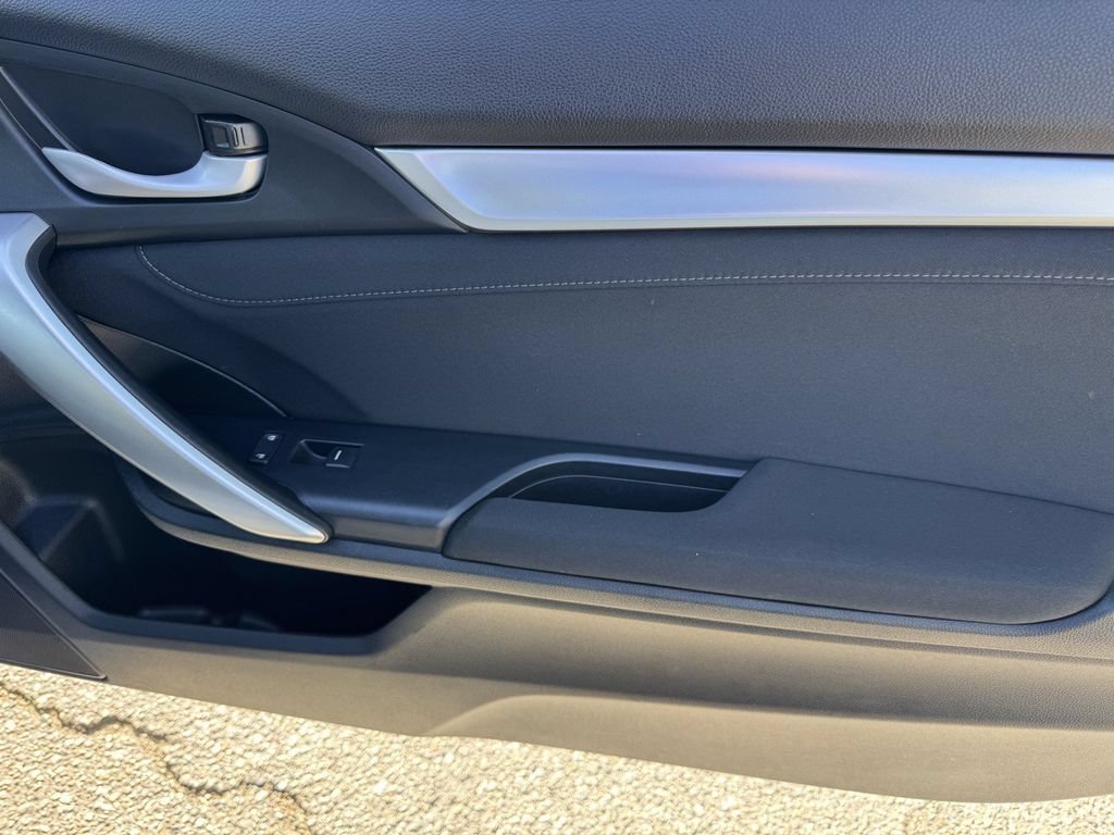 Used 2019 Honda Civic EX image 10
