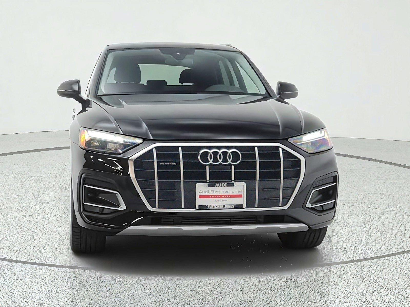 Used 2023 Audi Q5 2.0T Premium Plus w/ Premium Plus Package AWD/4WD image 2