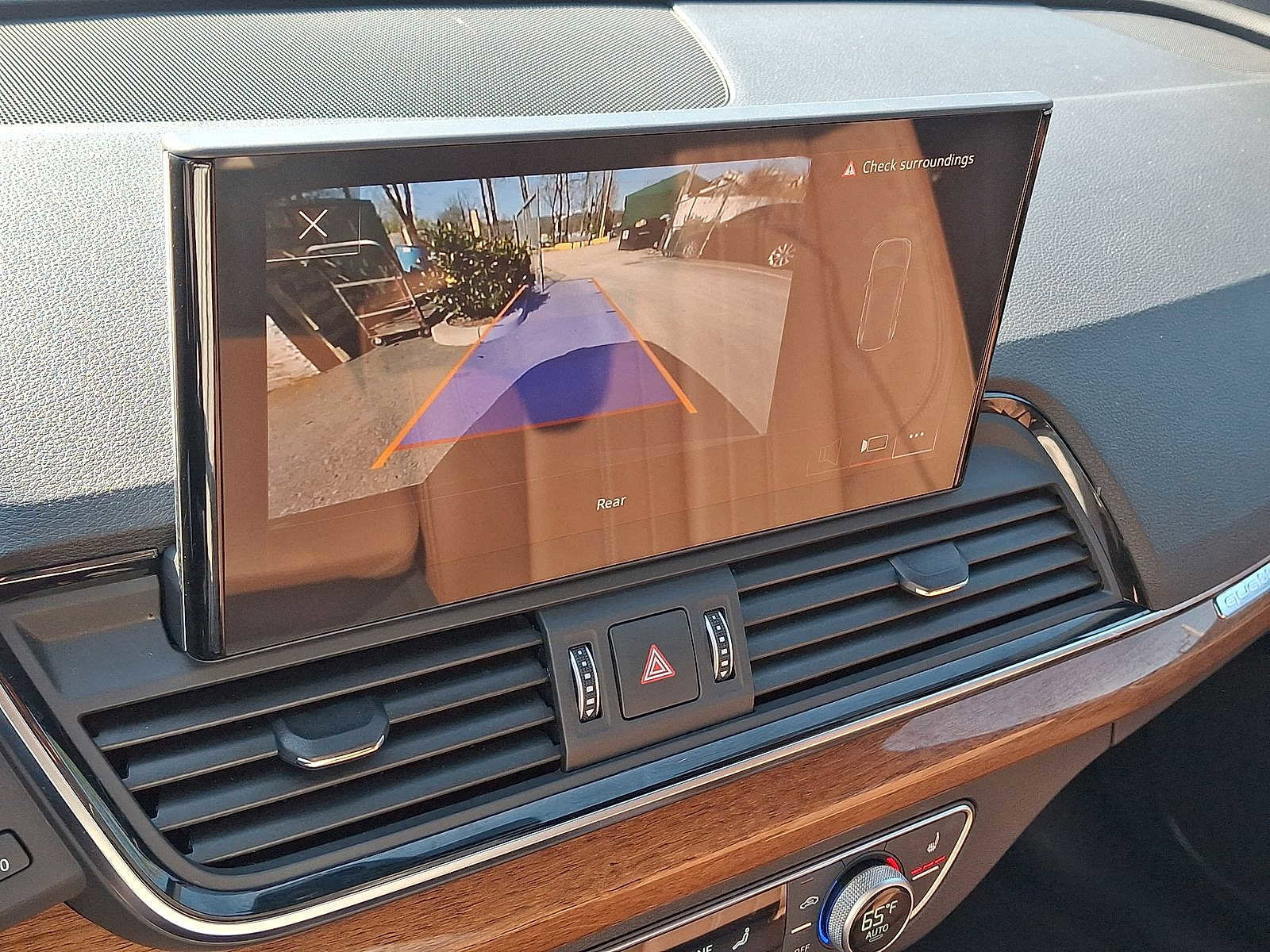 Used 2023 Audi Q5 2.0T Premium w/ Convenience Package image 15