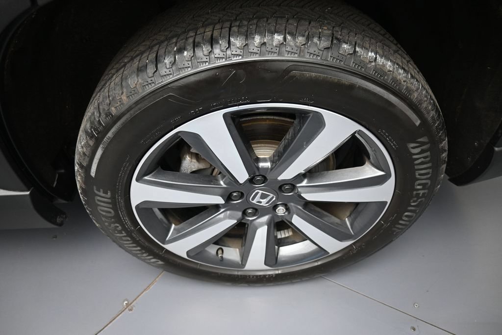 Certified 2023 Honda Pilot Touring image 19