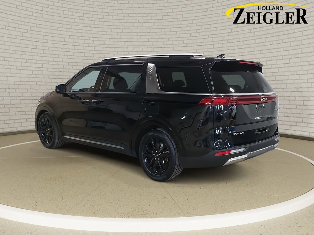 Used 2024 Kia Carnival SX Prestige image 7