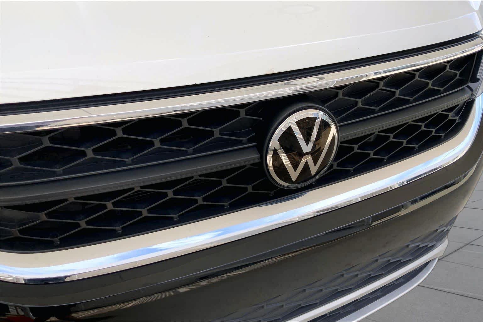 Used 2024 Volkswagen Taos S FWD image 30