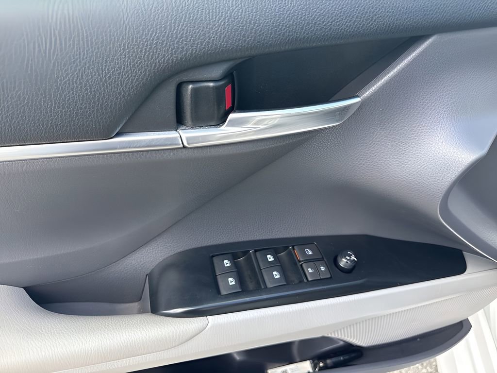 Used 2019 Toyota Camry LE FWD image 26