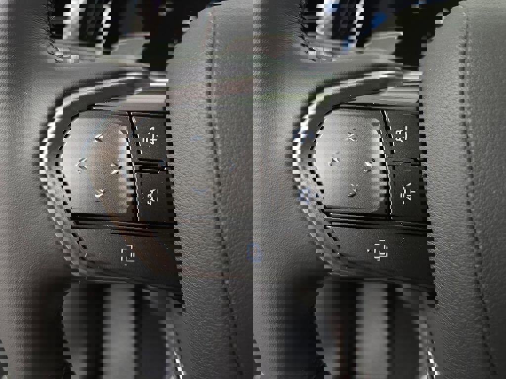 New 2026 Lexus RX 450h AWD image 17