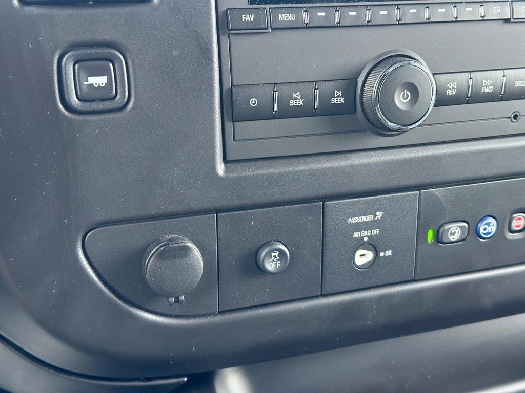 New 2024 GMC Savana 3500 w/ Power Convenience Package RWD image 9