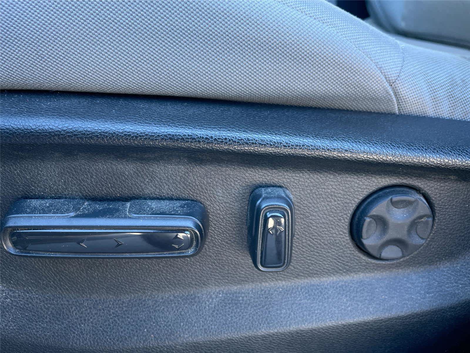 Used 2019 Honda CR-V EX image 10