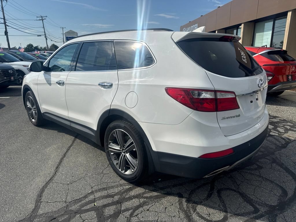 Used 2016 Hyundai Santa Fe SE w/ Option Group 03 AWD/4WD image 7
