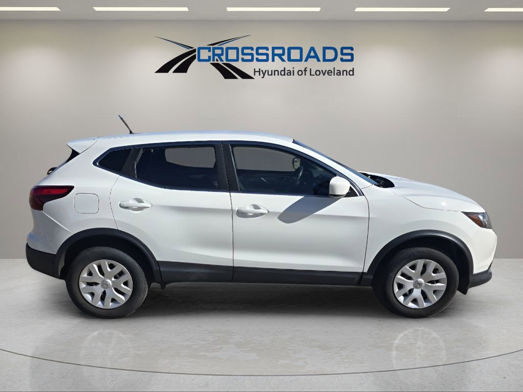 Used 2019 Nissan Rogue Sport S image 6
