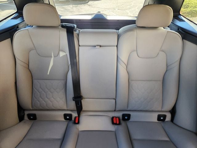 New 2026 Volvo XC60 B5 Plus w/ Protection Package Premier AWD/4WD image 14