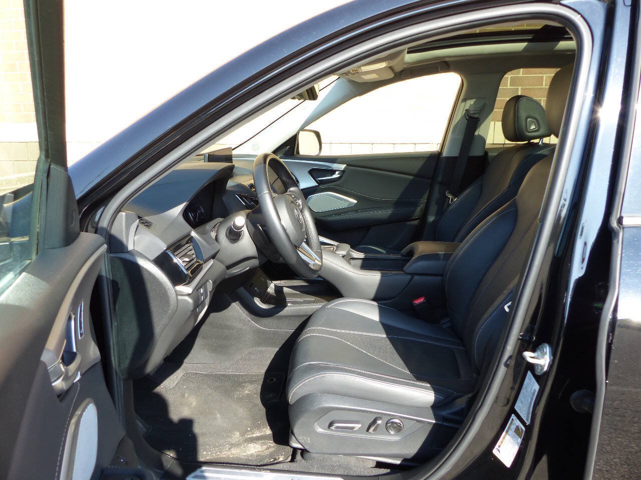 Used 2024 Acura RDX w/ Technology Package AWD/4WD image 25