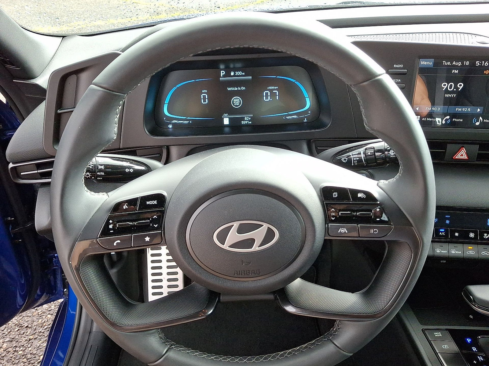Used 2025 Hyundai Elantra Sport FWD image 22