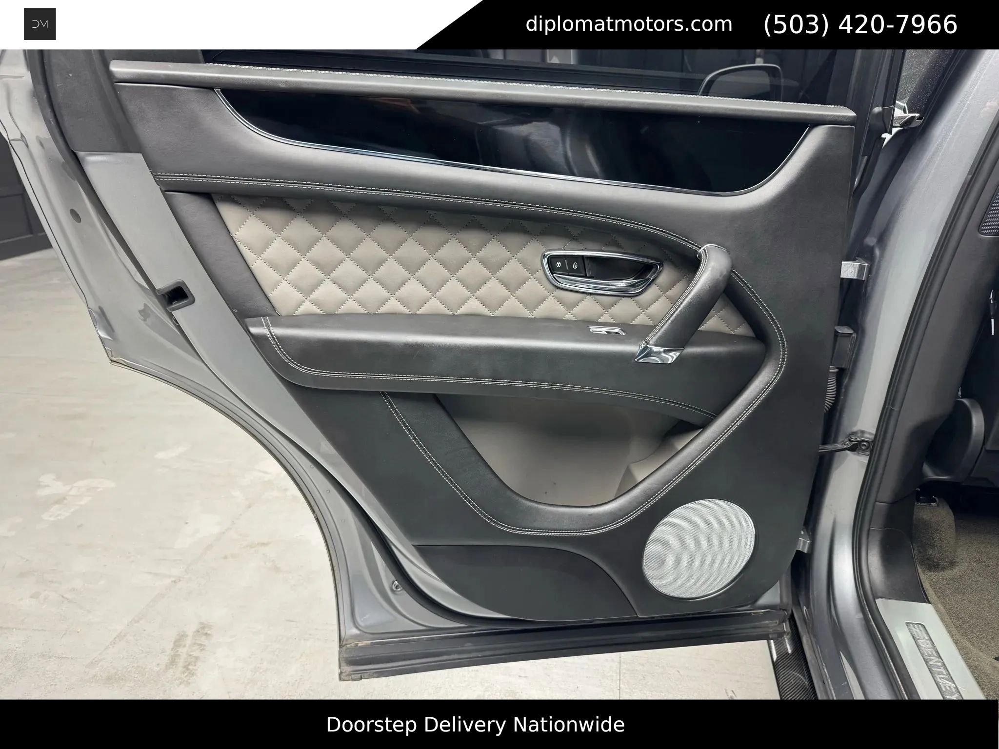 Used 2020 Bentley Bentayga AWD/4WD image 40