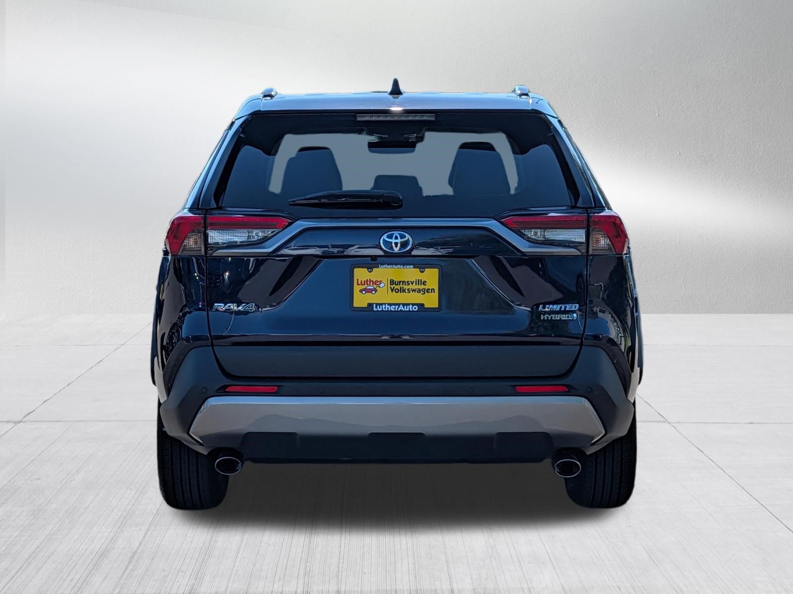 Used 2022 Toyota RAV4 Limited AWD/4WD image 6
