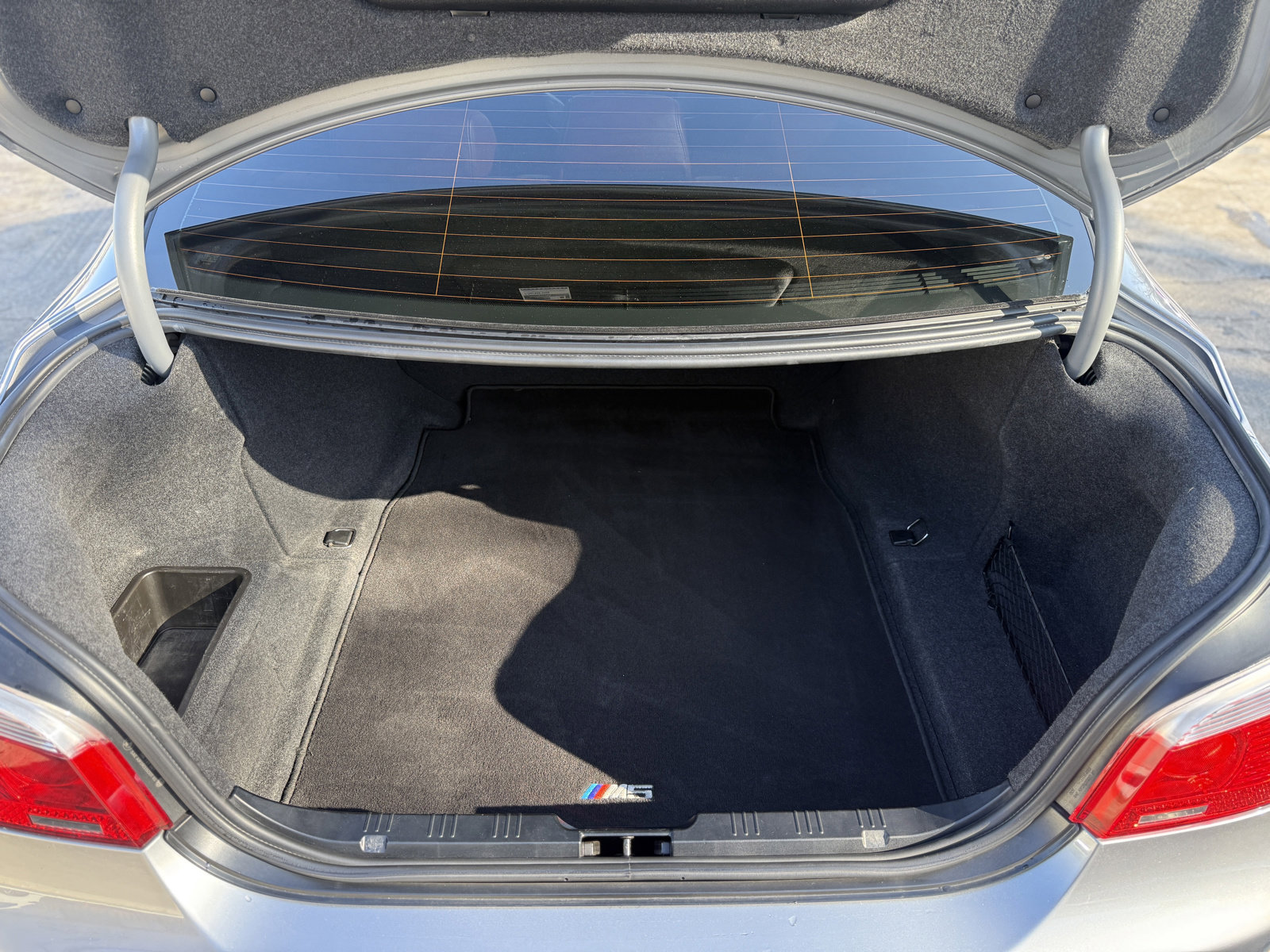 Used 2006 BMW M5 RWD image 15
