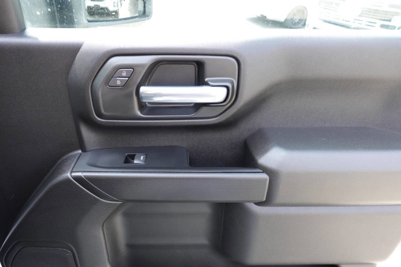 Used 2024 GMC Sierra 2500 Pro AWD/4WD image 30