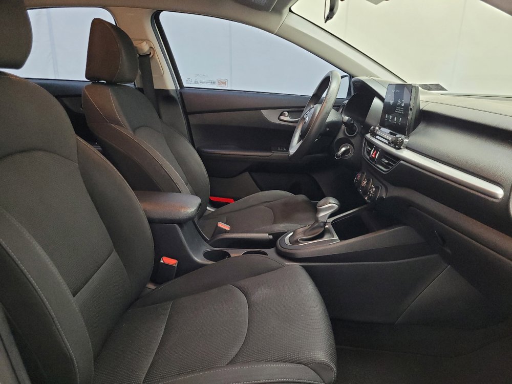 Used 2020 Kia Forte LXS FWD image 21