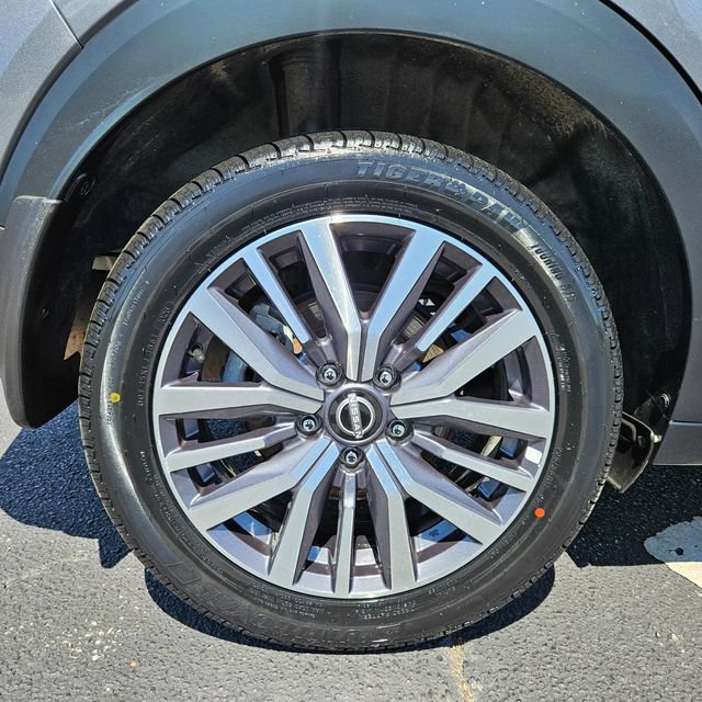 Used 2023 Nissan Kicks SV FWD image 30
