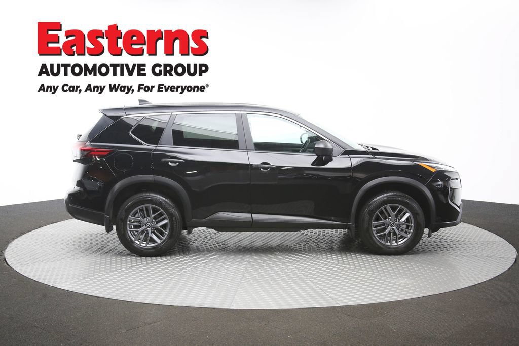 Used 2024 Nissan Rogue S AWD/4WD image 45