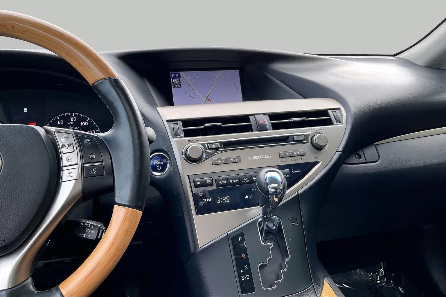 Used 2015 Lexus RX 450h AWD image 6