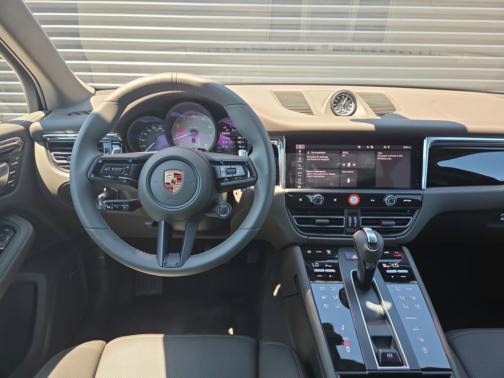 Certified 2026 Porsche Macan S AWD/4WD image 8