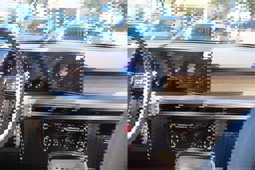 New 2026 Hyundai Ioniq 9 Limited w/ Tow & Go Package image 17