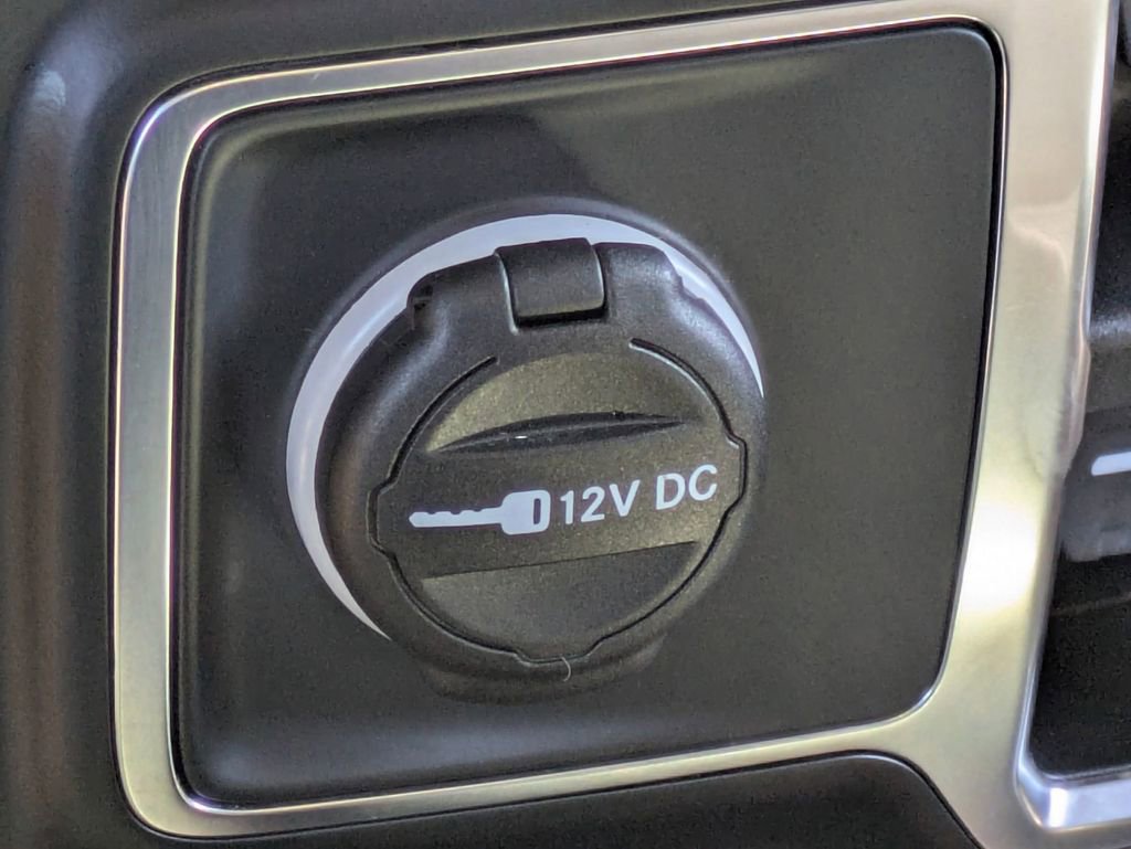 Used 2021 Jeep Wrangler Unlimited Sahara image 25