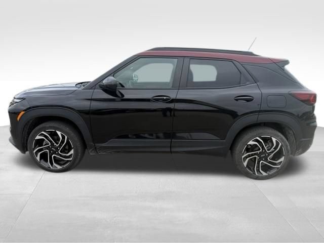 Certified 2025 Chevrolet TrailBlazer RS w/ Convenience Package AWD/4WD image 2