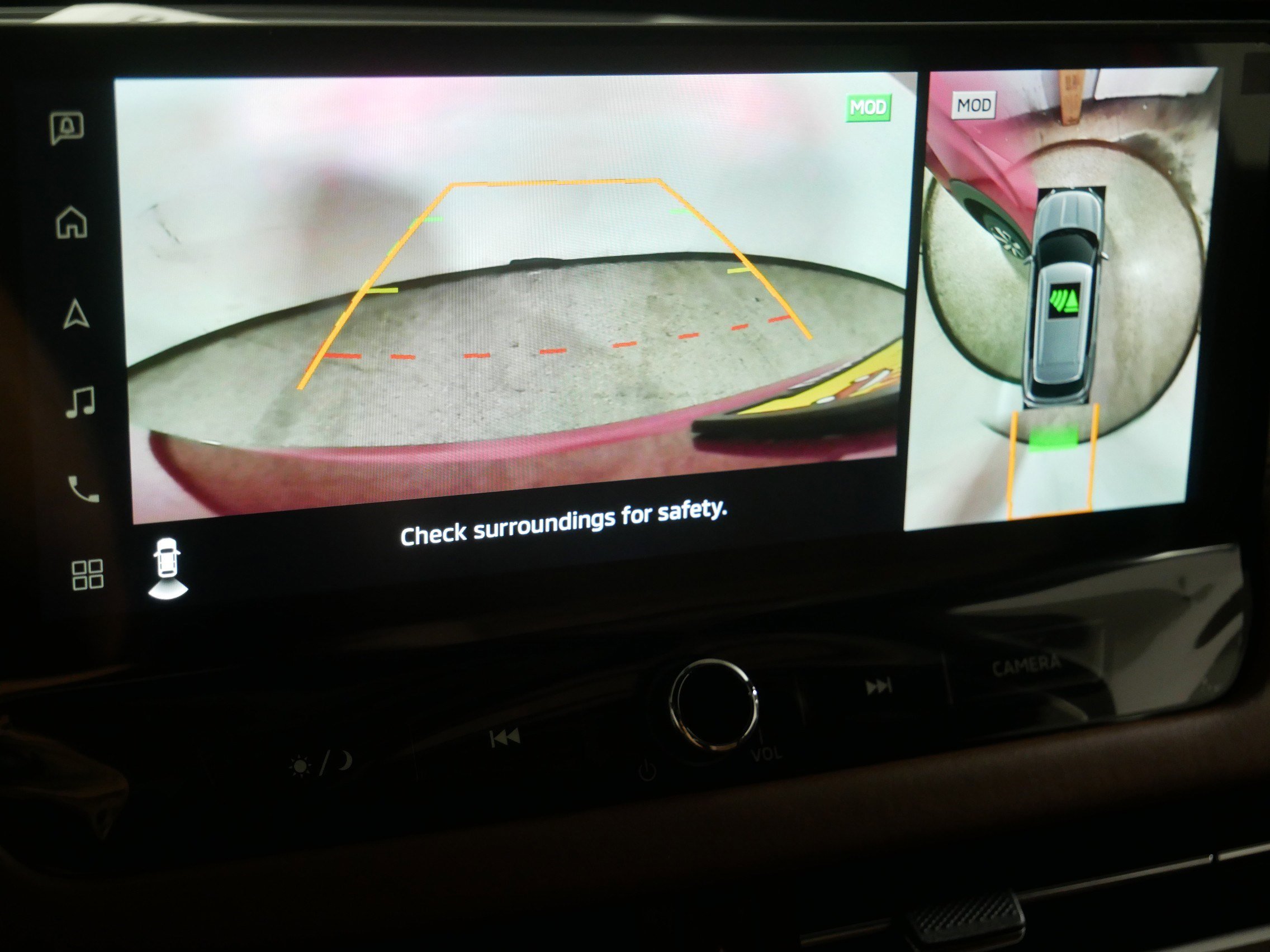 New 2025 Mitsubishi Outlander SEL image 9