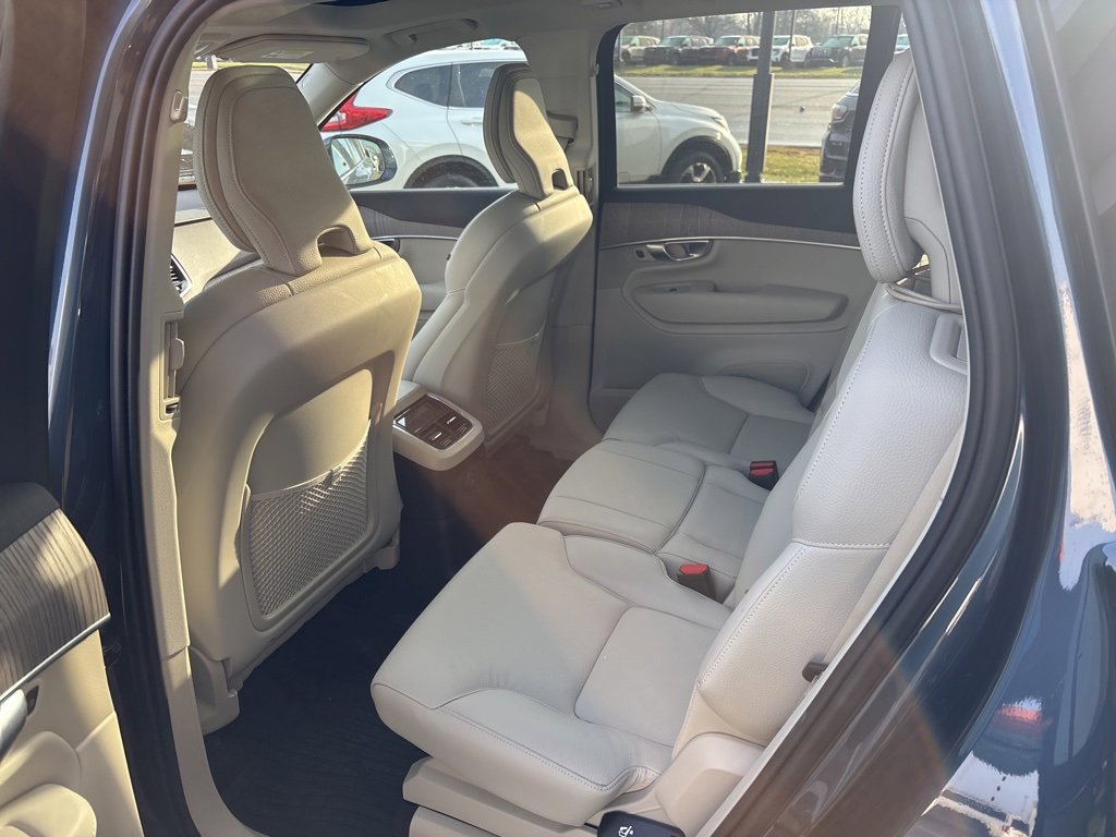 Certified 2024 Volvo XC90 T8 Plus w/ Protection Package Premier image 6