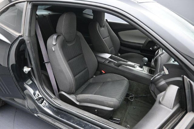Used 2013 Chevrolet Camaro LS RWD image 28