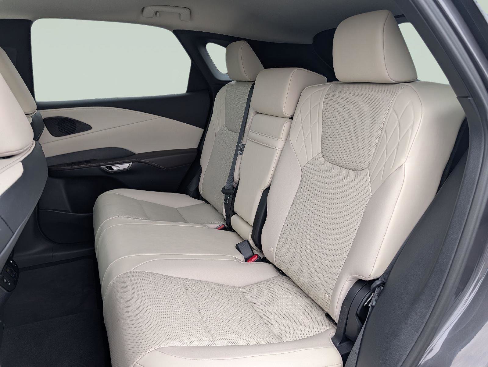 Used 2024 Lexus RX 350 Premium w/ Accessory Package (K3) image 20