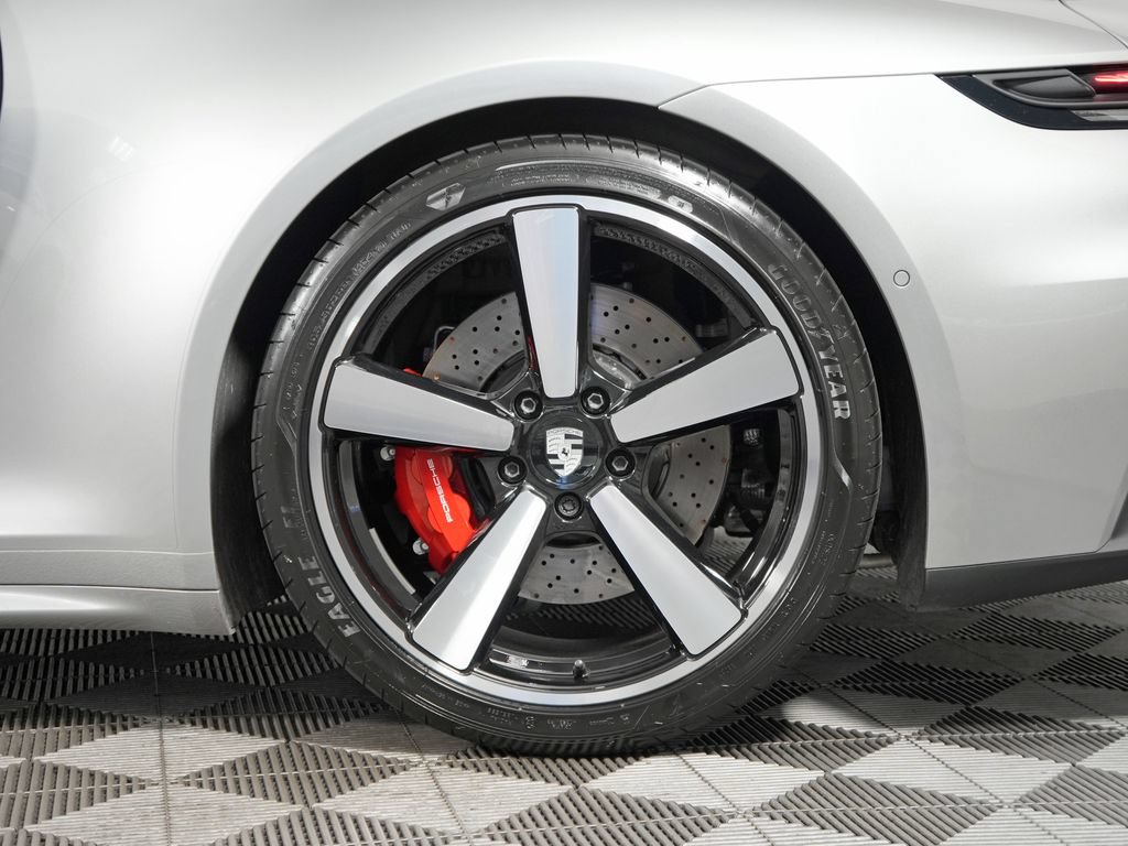 Used 2026 Porsche 911 Carrera 4S AWD/4WD image 17