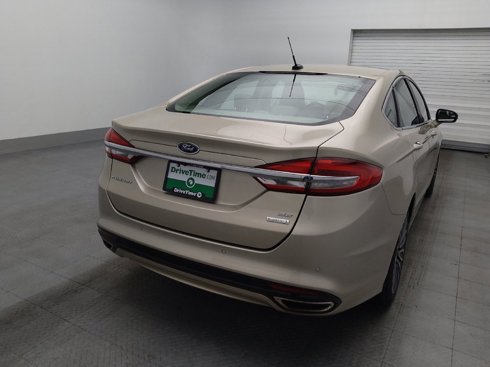Used 2018 Ford Fusion SE w/ Fusion SE Technology Package FWD image 7
